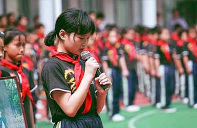 如何通过反馈分析提升篮球战术意识_0
